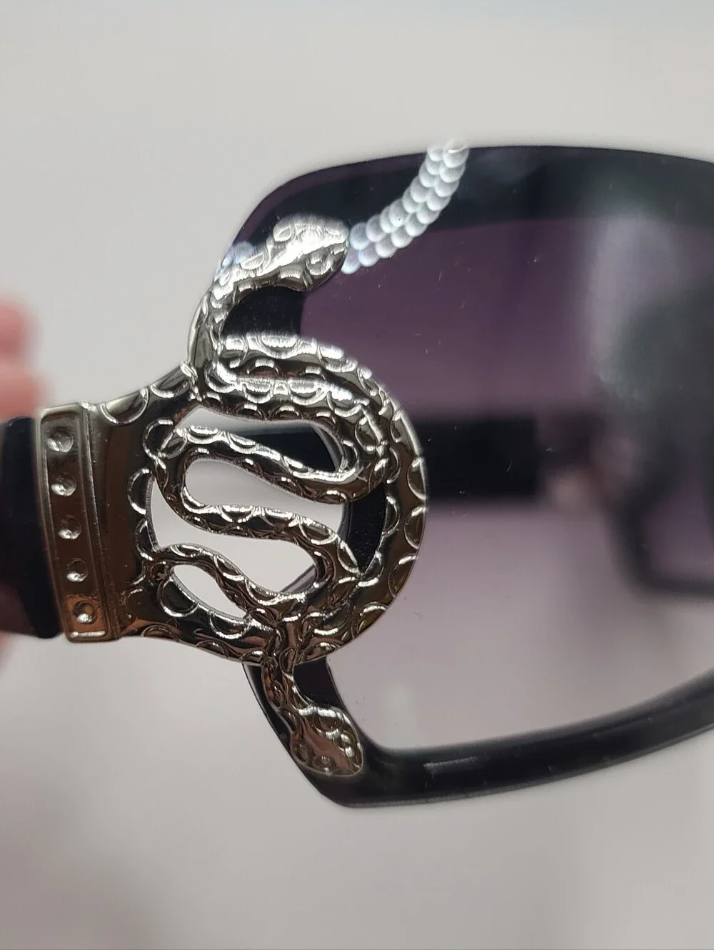 Women's Snake Accent Fashion Sunglasses